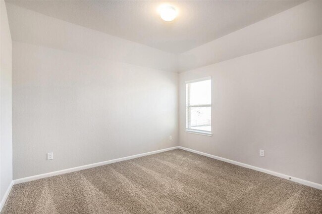 Building Photo - 28011 Langsdale Ct
