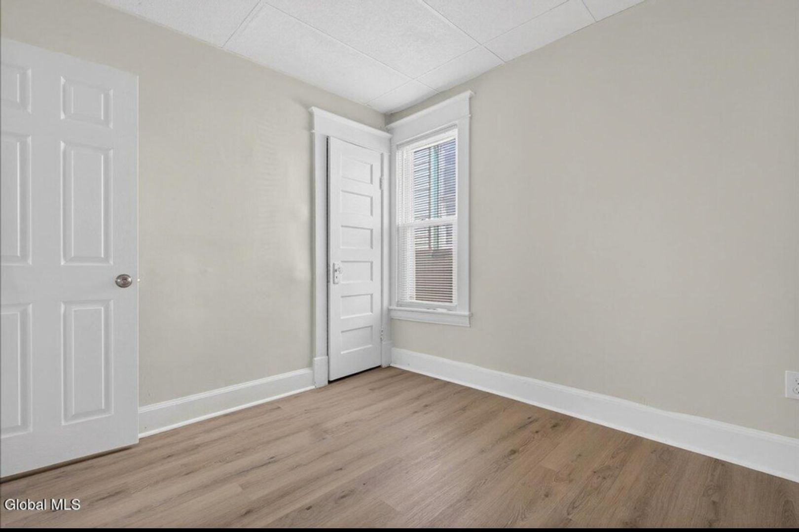 Building Photo - 311 Division St