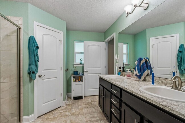 Building Photo - 87096 Farnsworth Ln