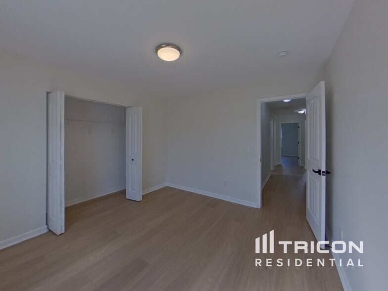 Building Photo - 122 Corinth Dr