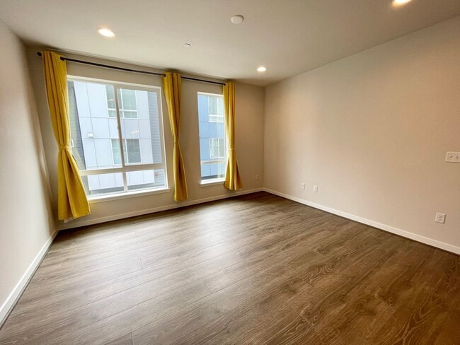 Building Photo - 10938 NE 189th St