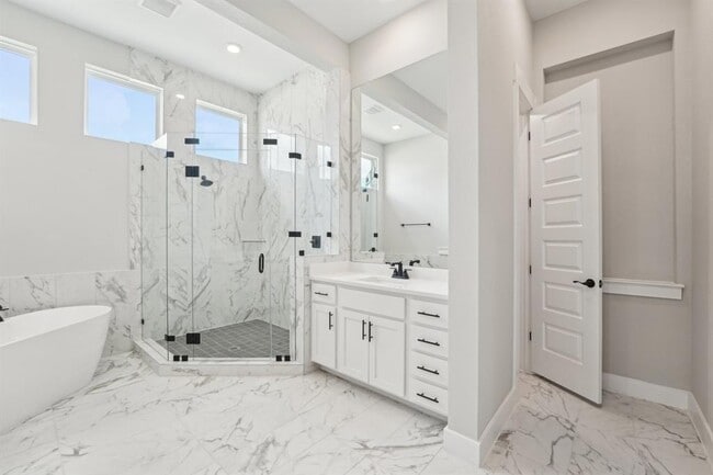 Building Photo - 4216 Caroline Mae Cv