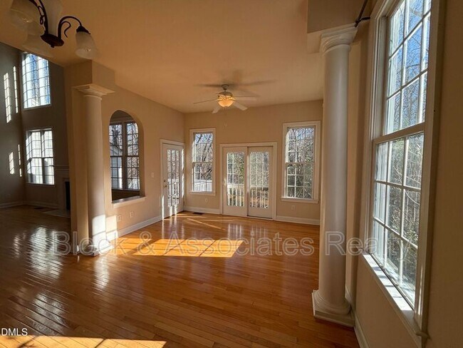 Building Photo - 11729 Broadfield Ct