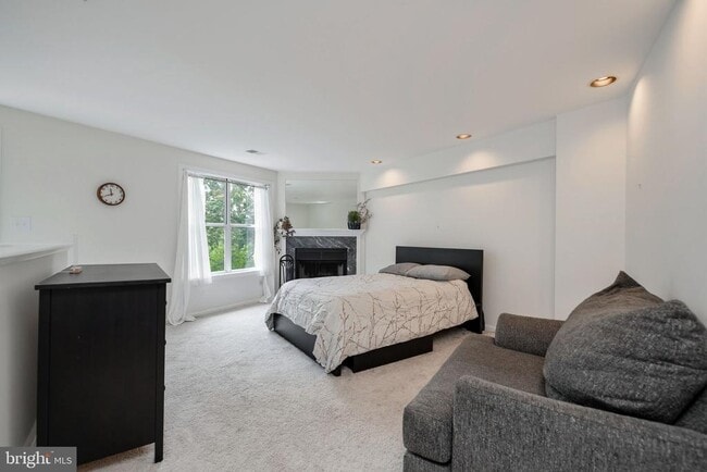 Building Photo - 7317 Castleberg Ct