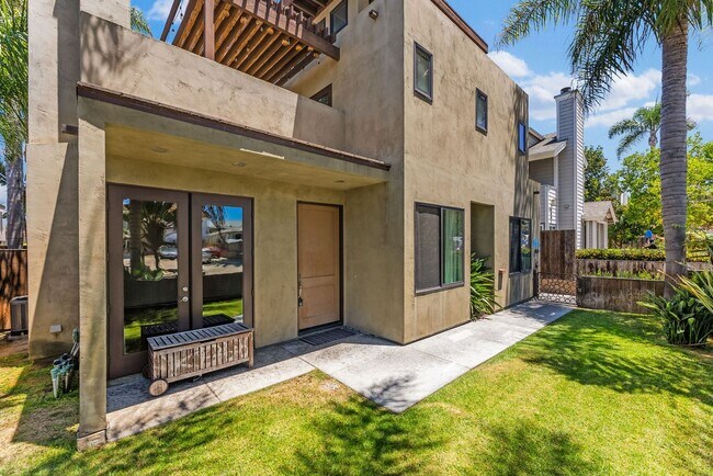 Building Photo - 4870 Santa Cruz Ave