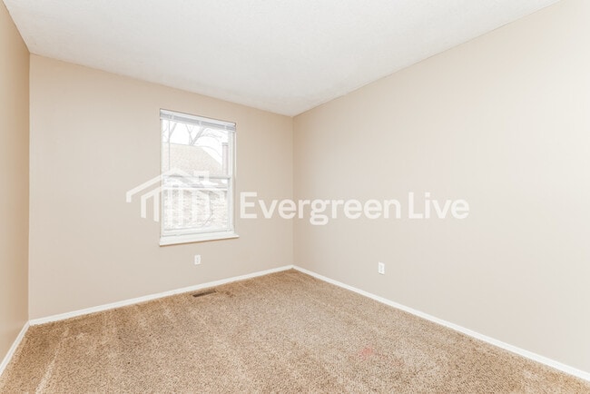 Building Photo - 5699 Waynegate Rd