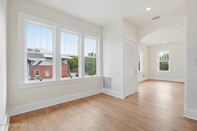 Building Photo - 2817 Selma St