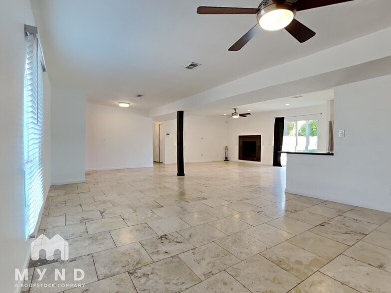 Building Photo - 6639 E Camino Santo