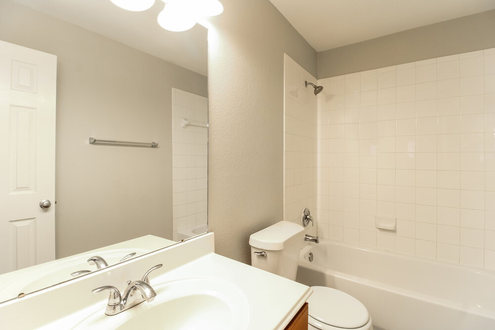 Building Photo - 11823 Princess Garden Way