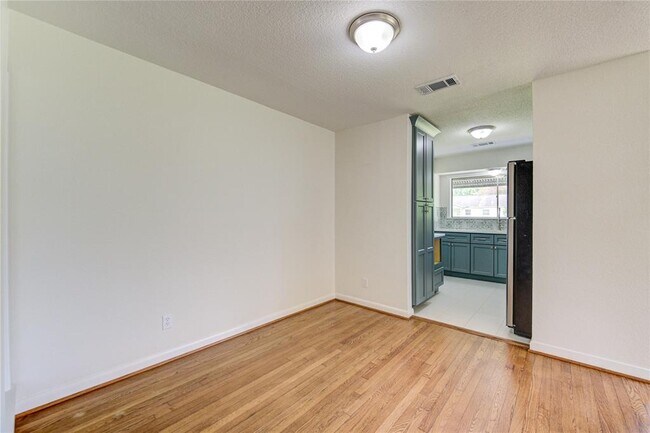 Building Photo - 10111 Fonville Dr