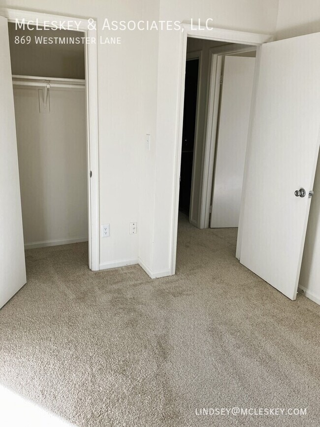 Building Photo - 869 Westminster Ln