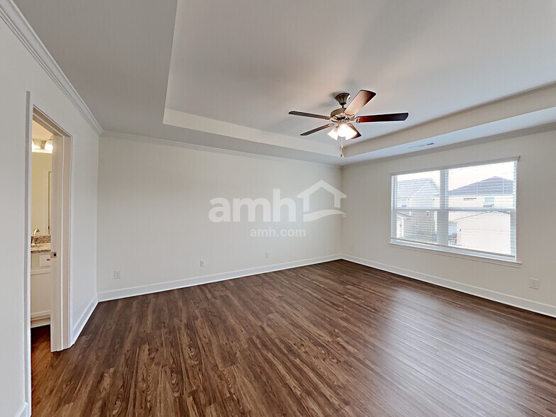 Building Photo - 5254 Lake Maxwell Dr