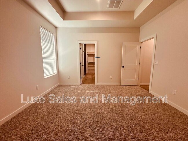 Building Photo - 8305 NW 163rd Ter