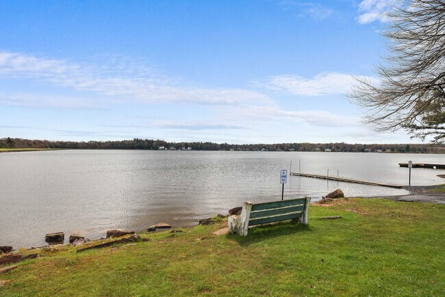 Building Photo - 126 Petrarch Trail