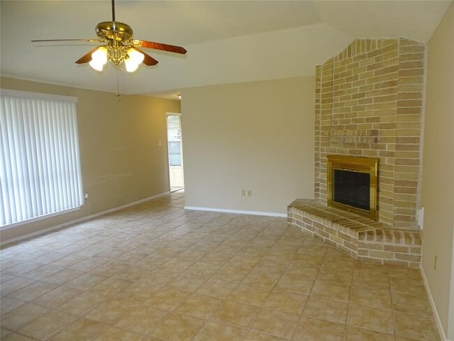 Building Photo - 7247 Barton Oaks Dr