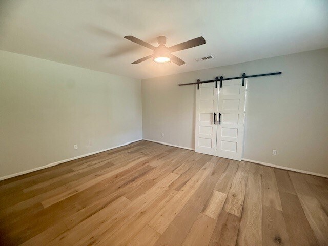 Building Photo - 5019 Oak Forest Dr