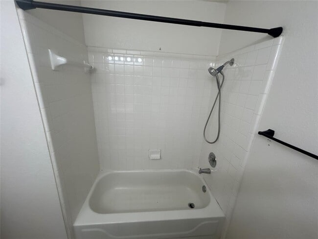 Building Photo - 7229 Aldea Dr