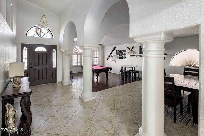 Building Photo - 5747 E Gelding Dr