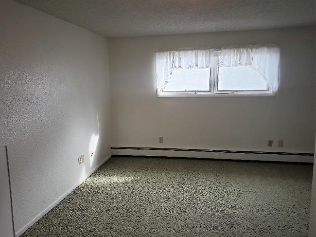 Building Photo - 1321 Walnut St