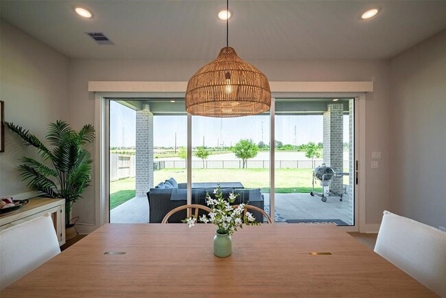 Building Photo - 244 Summer Sunrise Dr