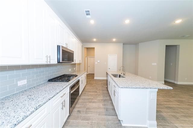 Building Photo - 2116 Austin Ln