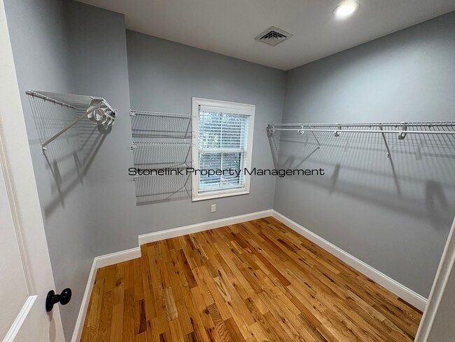 Building Photo - 110 Hudson St