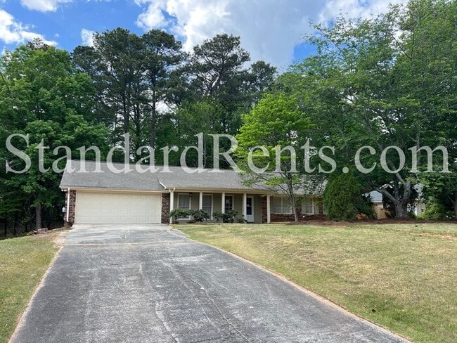 Building Photo - 4072 Plantation Dr