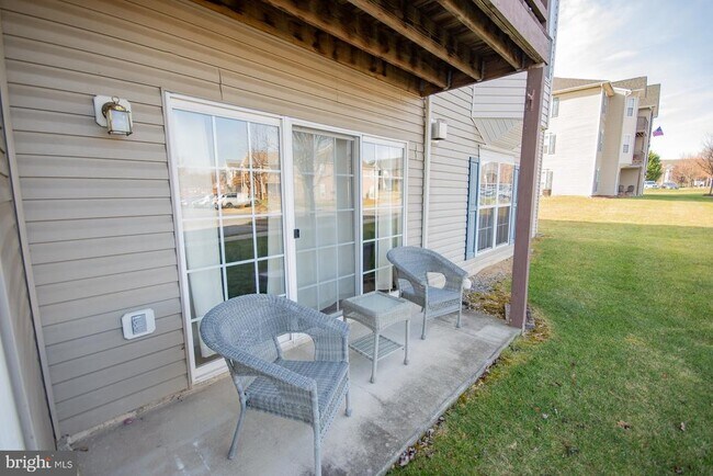 Building Photo - 152 Brookland Ct