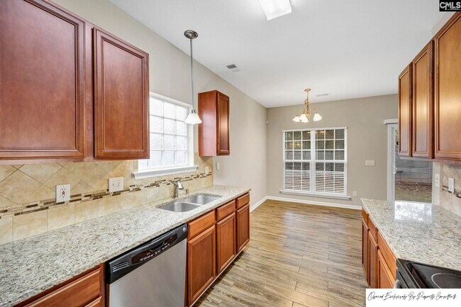 Building Photo - 143 Springhaven Dr