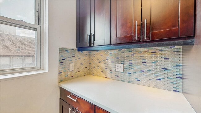 Building Photo - 10255 67th Dr