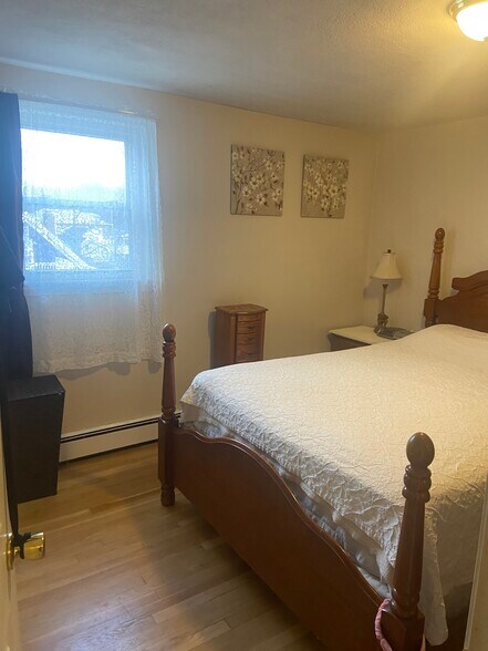 Building Photo - 15 Weymouth Ave