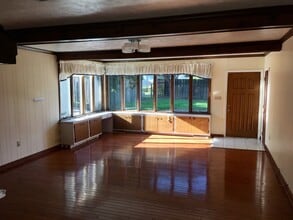 Building Photo - 7009 Church St