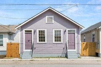 Building Photo - 8707 Green St