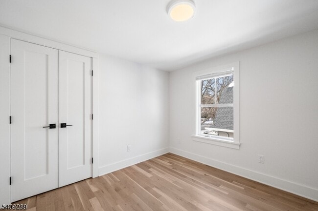 Building Photo - 96 Watchung Ave