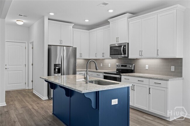 Building Photo - 310 Sessile Oak Dr