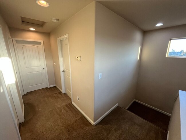 Building Photo - Great Town House Coming Soon!