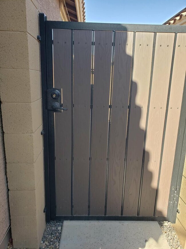 Building Photo - 4206 S 96th Ln