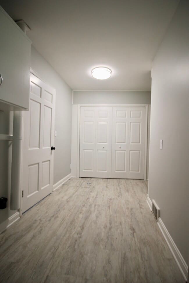 Building Photo - 203 Dorsey Way