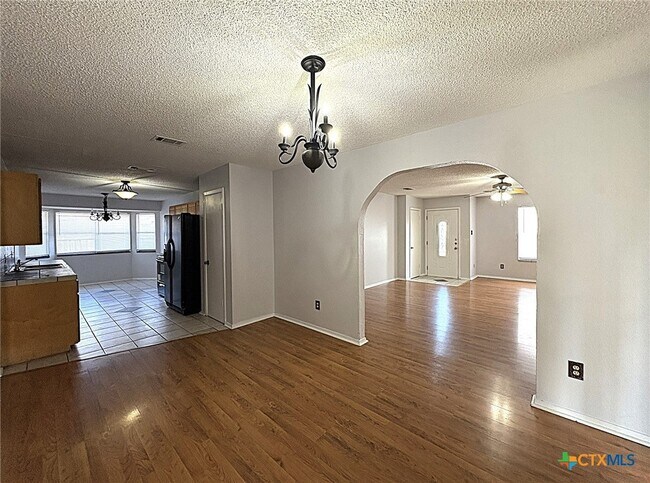 Building Photo - 3610 Bacon Ranch Rd