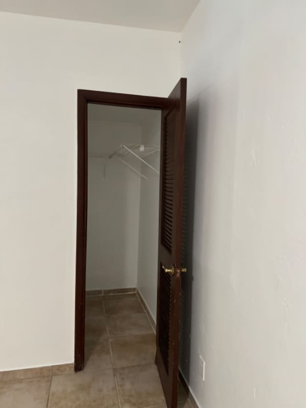 Building Photo - 251 NE 41st St