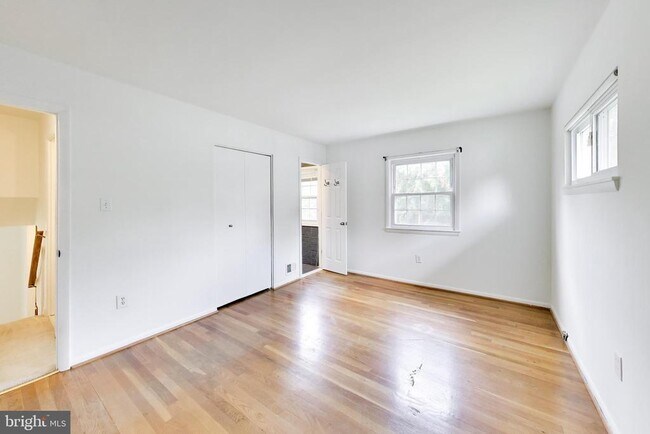Building Photo - 11907 Hunters Ln