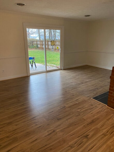 Building Photo - 14913 Ritchie Rd