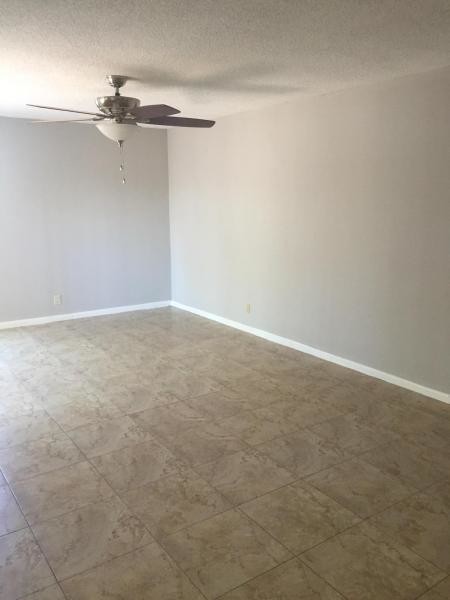 Building Photo - 4075 Village Dr