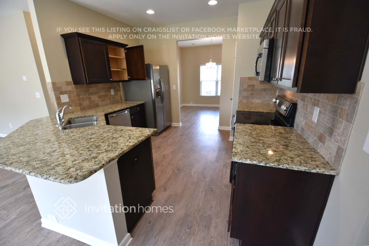 Building Photo - 204 Loganview Dr