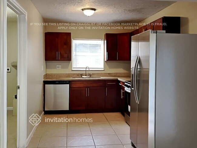 Building Photo - 328 SW 80th Terrace