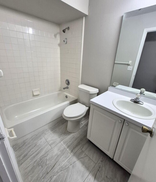 Building Photo - 3122 Audobon Pl