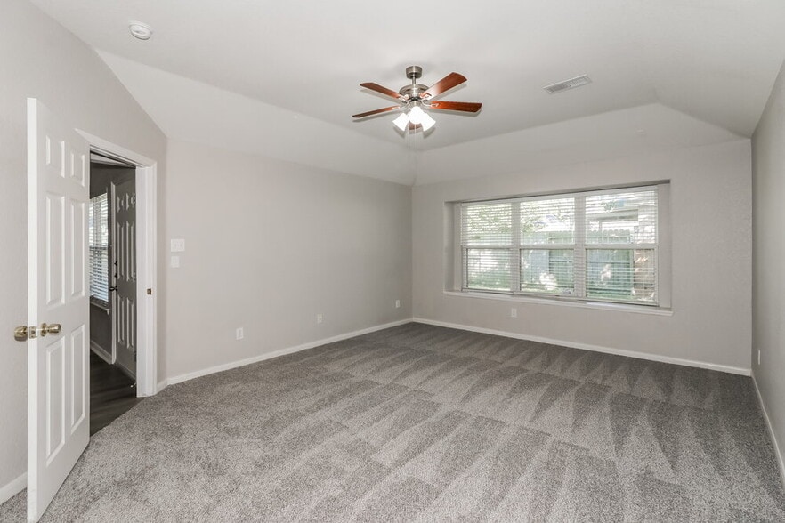 Building Photo - 2017 Sandy Bank Ln