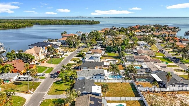 Building Photo - 2074 Bayou Grande Blvd NE