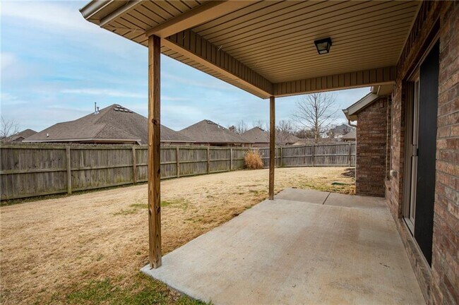 Building Photo - 4312 W Murfield Dr