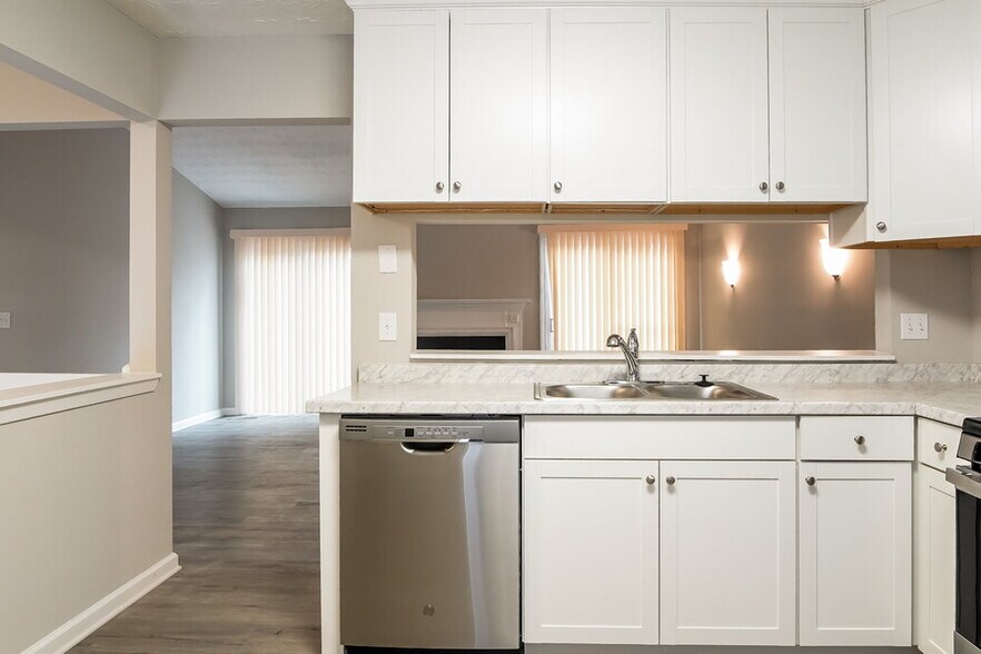 Building Photo - 890 Highland Terrace NE